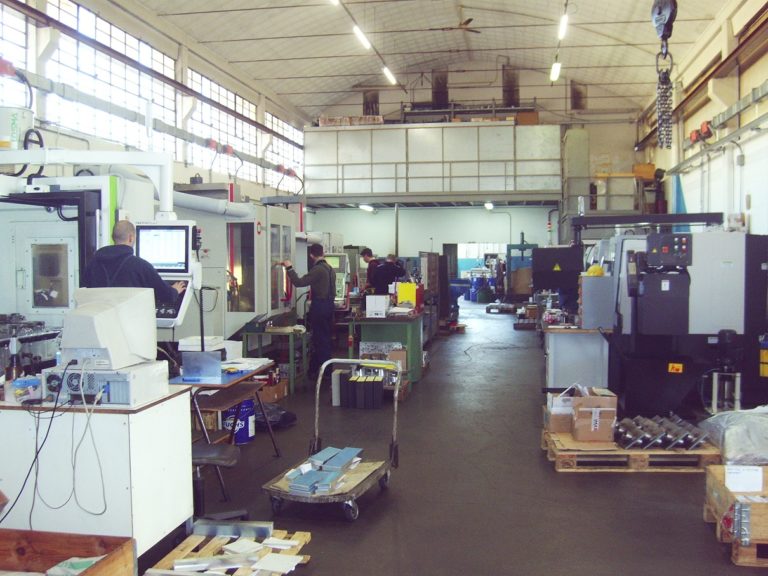 Officina Momec sas